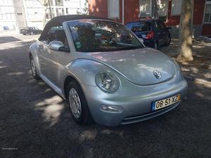 VW New Beetle v Setembro/04 - à venda - Descapotável