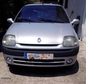 Renault Clio  Julho/98 - à venda - Ligeiros