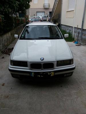 BMW 318 Touring Maio/96 - à venda - Ligeiros Passageiros,