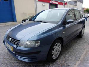 Fiat Stilo 1.9 jtd 5 lug Maio/02 - à venda - Ligeiros