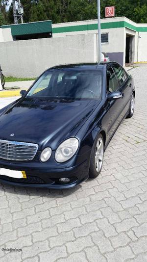 Mercedes-Benz E 220 W211 Março/03 - à venda - Ligeiros