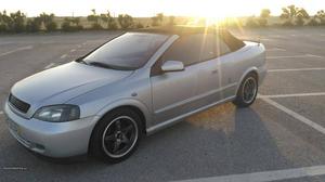 Opel Astra 1.6 bertone cabrio Agosto/02 - à venda -