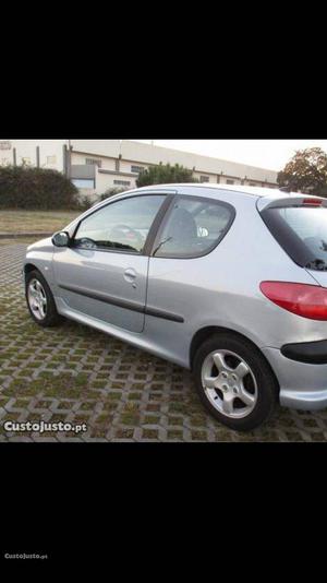 Peugeot  Gti Novembro/01 - à venda - Ligeiros