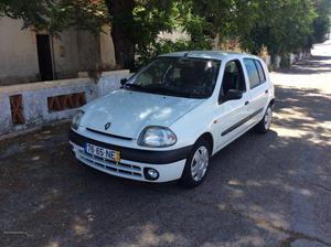 Renault Clio 1.2 RT Abril/99 - à venda - Ligeiros