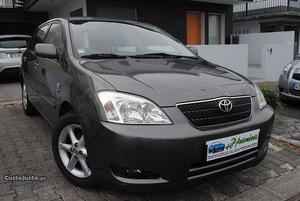 Toyota Corolla 1.4 VVTI Maio/04 - à venda - Ligeiros
