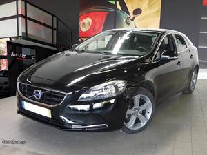 Volvo V D2 SUMMUM 115CV Novembro/12 - à venda -
