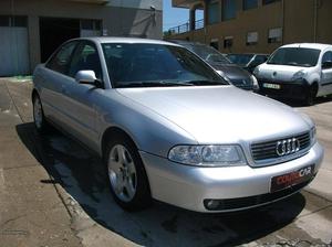 Audi A4 1.6i Sport Dezembro/00 - à venda - Ligeiros