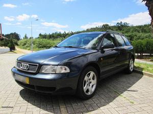 Audi A4 Retomo Mota Dezembro/97 - à venda - Ligeiros