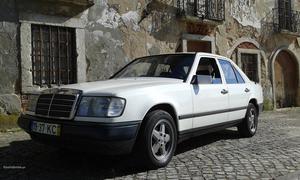 Mercedes-Benz 200 D W124 Maio/85 - à venda - Ligeiros