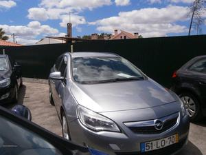 Opel Astra 1.3 CDTI COM 95 CV Abril/11 - à venda - Ligeiros