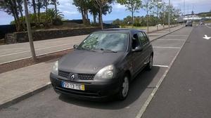 Renault Clio 1.2 Março/02 - à venda - Ligeiros
