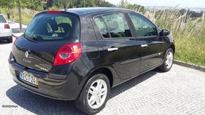 Renault Clio 1.2 full extras Janeiro/07 - à venda -