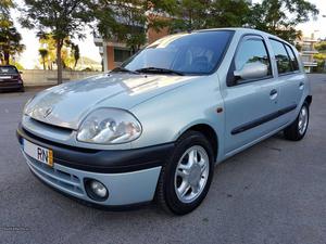 Renault Clio v Tech road Abril/01 - à venda -