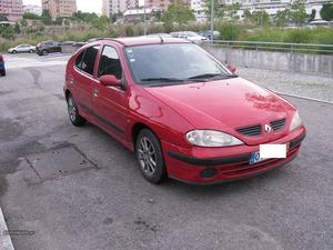 Renault Mégane 1.9D Comercial Dezembro/00 - à venda -