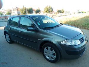 Renault Mégane Dynamique Março/05 - à venda - Ligeiros