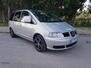 Seat Alhambra 1.9 TDI 115cv Abril/02 - à venda - Ligeiros