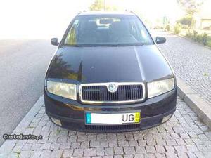 Skoda Fabia 1.4 mpi Estimada Outubro/02 - à venda -