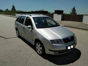 Skoda Fabia Break D/A e A/C Maio/02 - à venda - Ligeiros