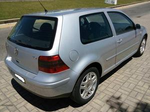 VW Golf 110cv, 145mil km Dezembro/01 - à venda - Ligeiros
