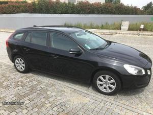 Volvo V60 D3 2.0 Momentum S/S Setembro/11 - à venda -