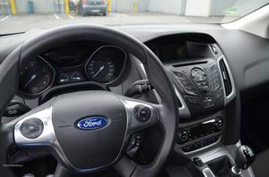 Ford Focus 1.0 SCTi Eco Abril/12 - à venda - Ligeiros