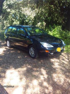 Ford Focus 1.8TDDI Março/00 - à venda - Ligeiros