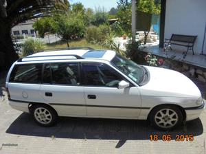 Opel Astra 1,7 TD SPORT station Abril/96 - à venda -