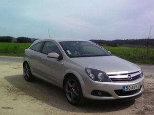 Opel Astra GTC 1.9Cdti 150cv Novembro/05 - à venda -