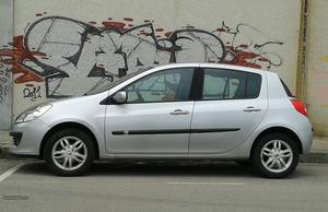 Renault Clio 1.2 Janeiro/07 - à venda - Ligeiros