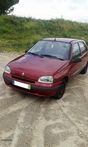 Renault Clio 1.2 Julho/96 - à venda - Ligeiros Passageiros,