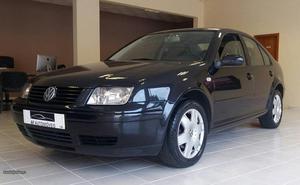 VW Bora 1.9 TDI 110cv Agosto/02 - à venda - Ligeiros