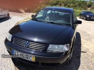 VW Passat 4P Highline 1.9 TDI Agosto/00 - à venda -