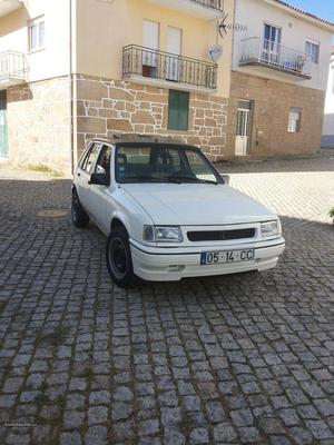 Opel Corsa 1.5 td 5 lugares Março/93 - à venda - Ligeiros