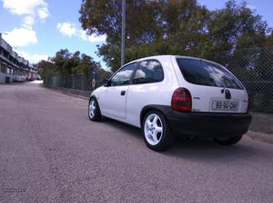 Opel Corsa B 1.7td Outubro/00 - à venda - Ligeiros