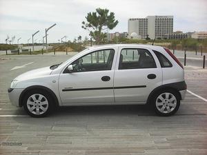 Opel Corsa v Agosto/01 - à venda - Ligeiros