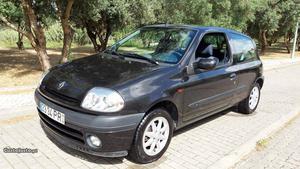 Renault Clio 1.4 Sport 100Cavalos Junho/00 - à venda -