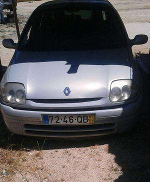 Renault Clio  Julho/00 - à venda - Ligeiros