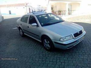 Skoda Octavia 1.9 Abril/98 - à venda - Ligeiros