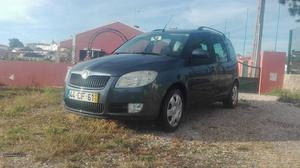 Skoda Roomster v Outubro/06 - à venda - Ligeiros