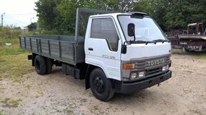 Toyota Dyna  Maio/91 - à venda - Comerciais / Van,