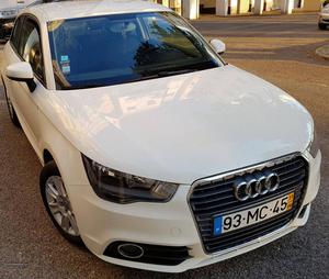 Audi A1 Sportback Agosto/11 - à venda - Ligeiros