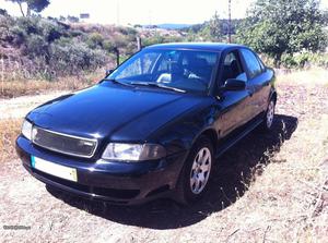 Audi A4 1.9 tdi 90cv Outubro/95 - à venda - Ligeiros