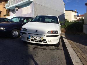 Fiat Punto 1.2i Janeiro/01 - à venda - Ligeiros