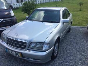 Mercedes-Benz C 220 CDI  km Março/98 - à venda -