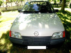 Opel Kadett 1.3 S Fevereiro/86 - à venda - Ligeiros