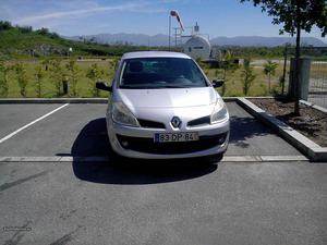 Renault Clio 1.5dci dynamic Maio/07 - à venda - Comerciais