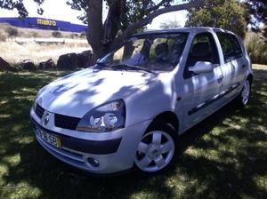 Renault Clio Prveleige Julho/01 - à venda - Ligeiros