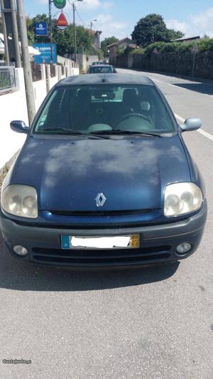 Renault Clio rxe Fevereiro/00 - à venda - Ligeiros