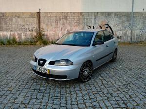 Seat Ibiza 1.4 TDI Sport 80 cv Maio/03 - à venda - Ligeiros