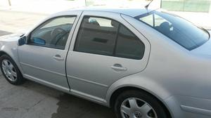 VW Bora  tdi Março/99 - à venda - Ligeiros